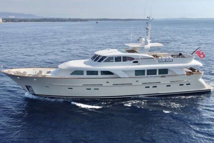 Charter Yacht ORIZZONTE - Vahali 30m - 4 Cabins - Cannes - Nice - Antibes - St Tropez - French Riviera - Monaco