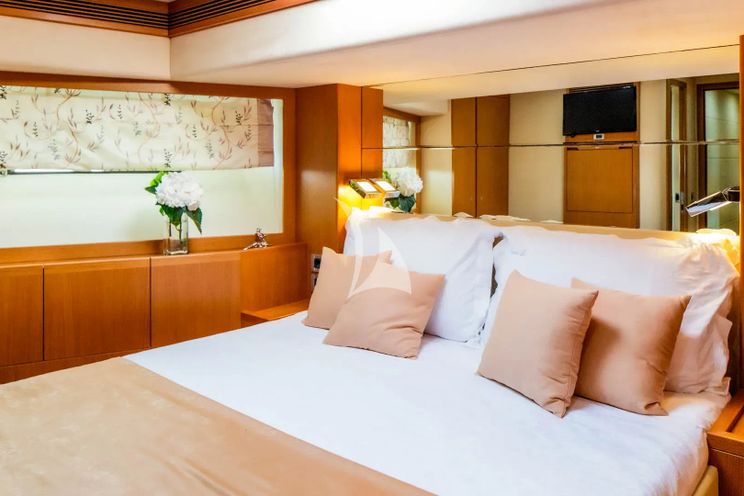 Charter Yacht ORLANDO L - Ferretti 780 - 4 Cabins - Split - Hvar - Dubrovnik - Croatia