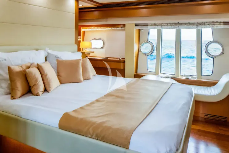 Charter Yacht ORLANDO L - Ferretti 780 - 4 Cabins - Split - Hvar - Dubrovnik - Croatia