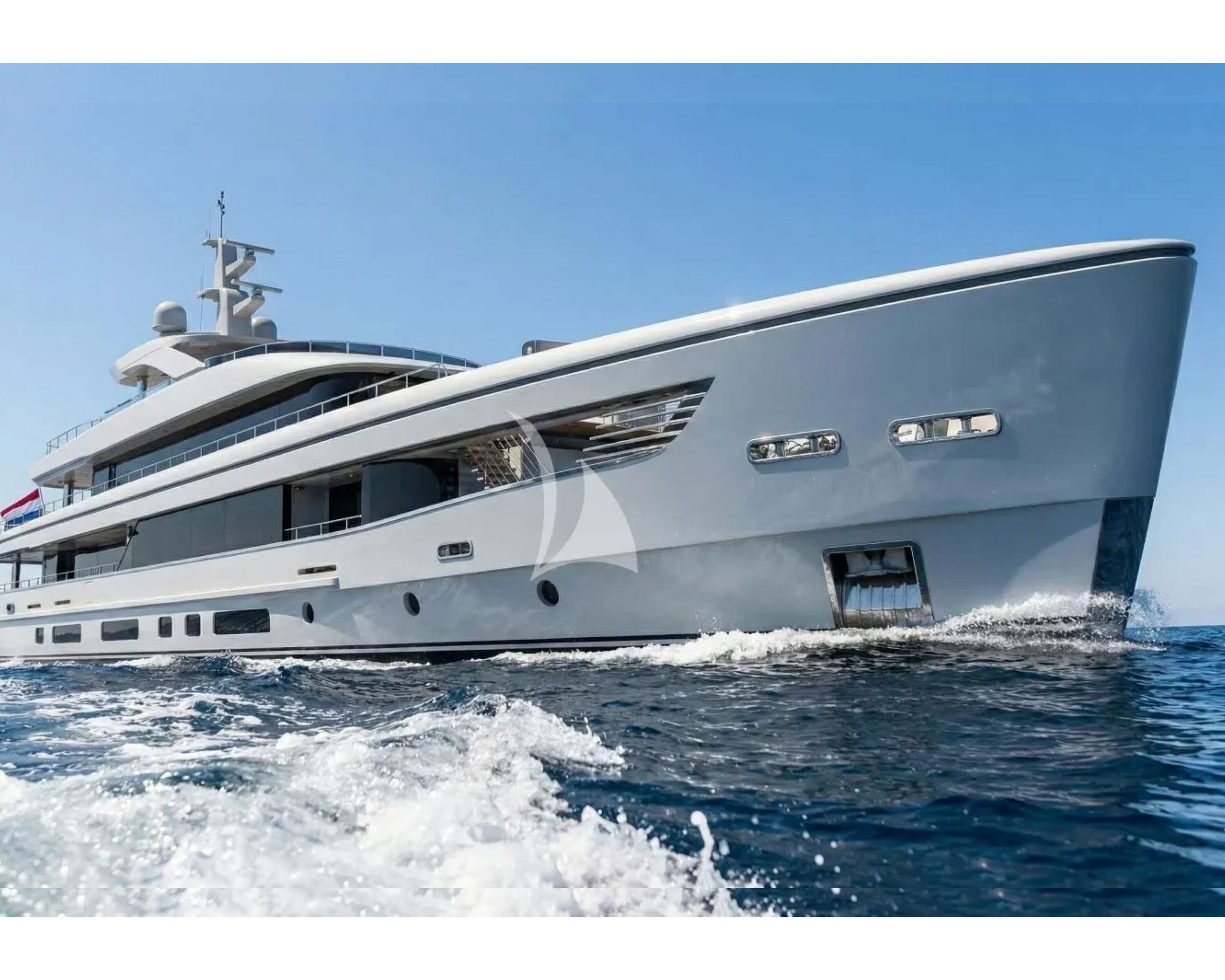 ORIY Radez 49m - bow view