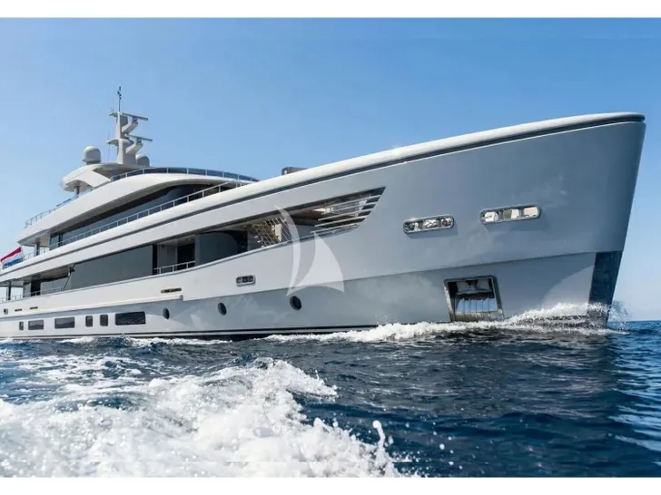 ORIY Radez 49m - bow view ORIY Radez 49m - bow view