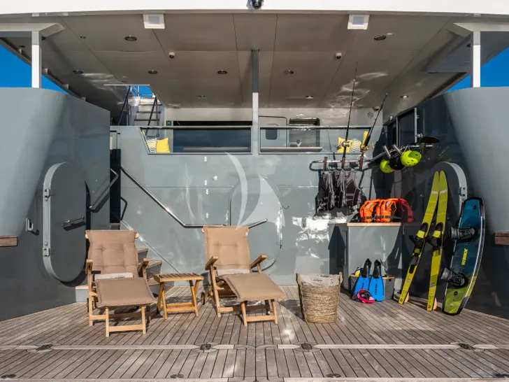 OURWAY Tenix Defence 36m - beach club OURWAY Tenix Defence 36m - beach club