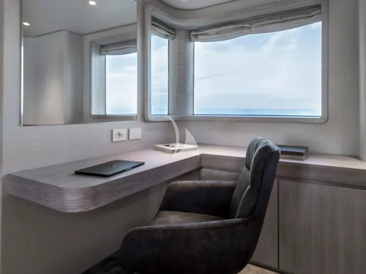 OURWAY Tenix Defence 36m - master cabin office OURWAY Tenix Defence 36m - master cabin office