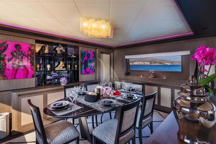 Charter Yacht OVAL - Cantieri di Pisa 31m - 5 Cabins - Athens - Mykonos - Paros - Cyclades - Greece