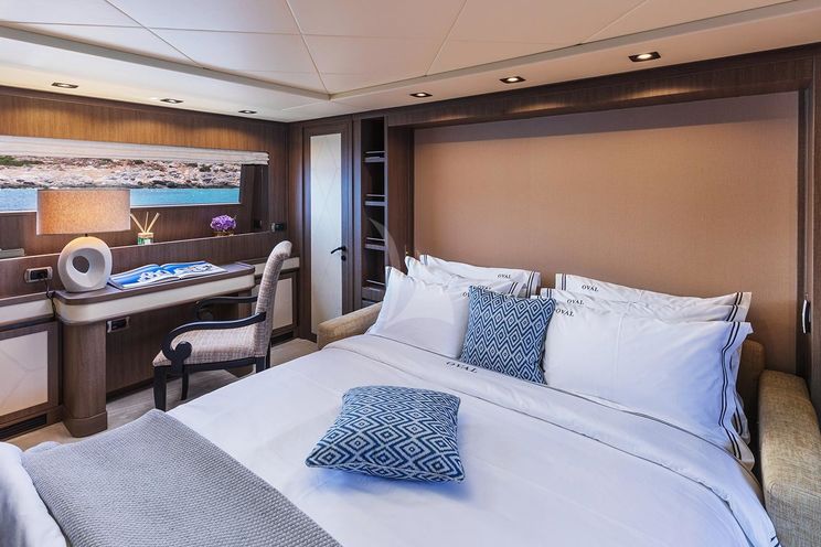 Charter Yacht OVAL - Cantieri di Pisa 31m - 5 Cabins - Athens - Mykonos - Paros - Cyclades - Greece