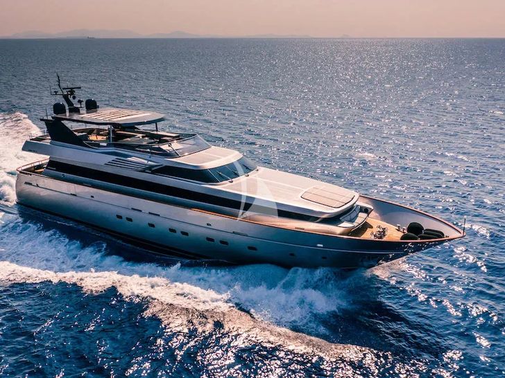OVAL Cantieri di Pisa 31m - main profile OVAL Cantieri di Pisa 31m - main profile
