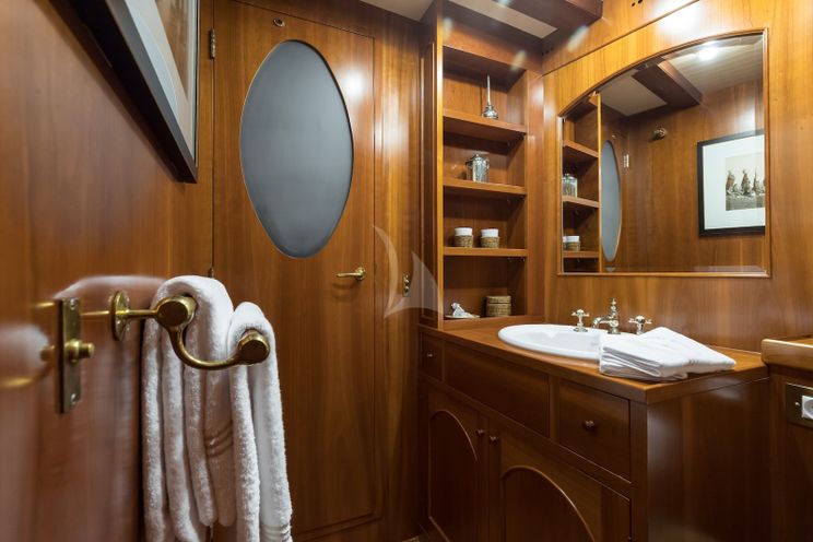 Charter Yacht OVER THE RAINBOW - A.M. Dickie&Sons 115 - 4 Cabins - Portofino - Porto Santo Stefano - Bonifacio - Naples - Sicily - Monaco