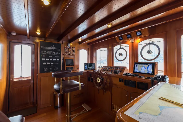 Charter Yacht OVER THE RAINBOW - A.M. Dickie&Sons 115 - 4 Cabins - Portofino - Porto Santo Stefano - Bonifacio - Naples - Sicily - Monaco