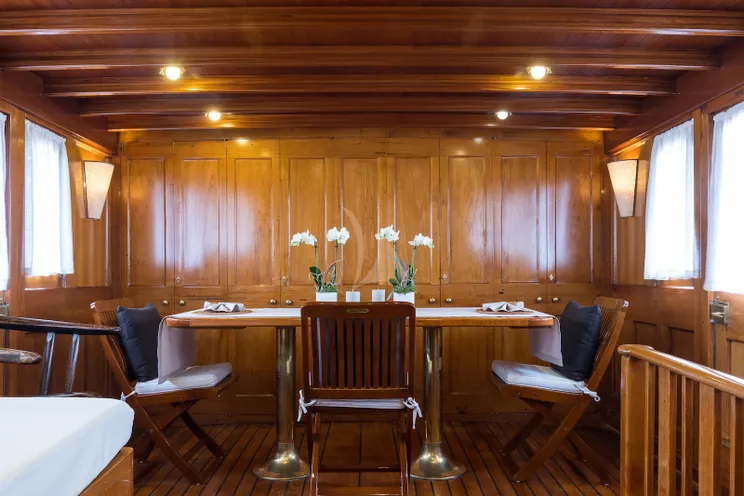 Charter Yacht OVER THE RAINBOW - A.M. Dickie&Sons 115 - 4 Cabins - Portofino - Porto Santo Stefano - Bonifacio - Naples - Sicily - Monaco