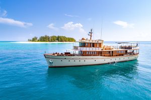 OVER THE RAINBOW - A.M. Dickie&Sons 115 - 4 Cabins - Portofino - Porto Santo Stefano - Bonifacio - Naples - Sicily - Monaco OVER THE RAINBOW - A.M. Dickie&Sons 115 - 4 Cabins - Portofino - Porto Santo Stefano - Bonifacio - Naples - Sicily - Monaco