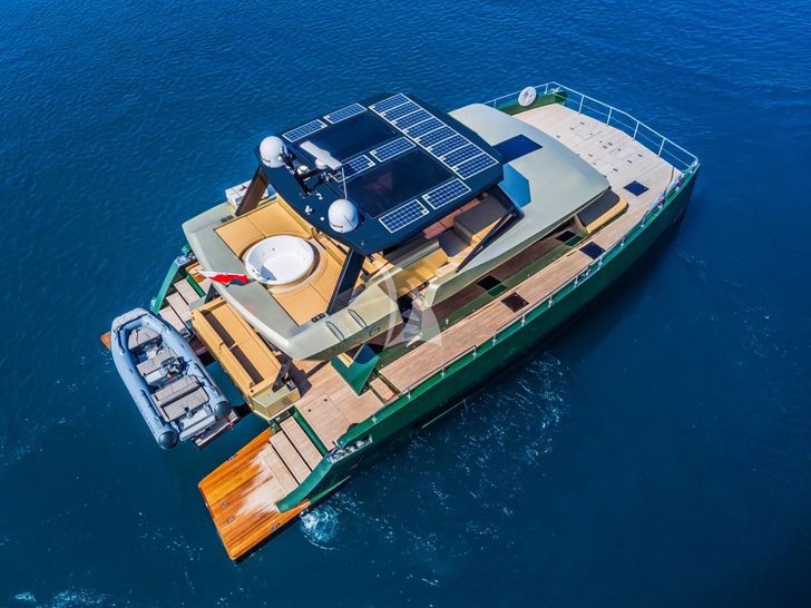 OVER THE MOON Moon 60 Power - aerial shot aft OVER THE MOON Moon 60 Power - aerial shot aft