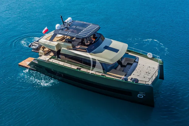 Charter Yacht OVER THE MOON - Moon 60 Power - 4 Cabins - Split - Dubrovnik - Hvar - Croatia