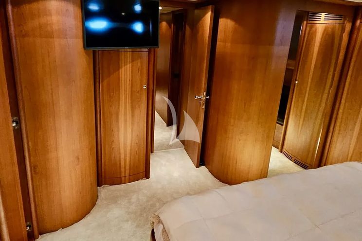 Charter Yacht PACHA - Canados 28m - 4 Cabins - Cannes - St Tropez - Nice - Antibes - French Riviera