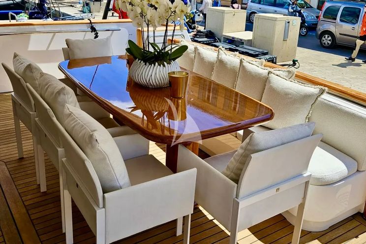 Charter Yacht PACHA - Canados 28m - 4 Cabins - Cannes - St Tropez - Nice - Antibes - French Riviera