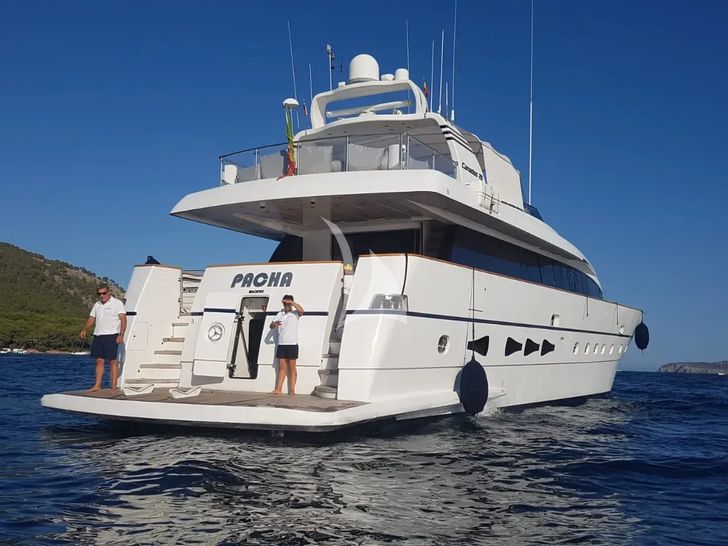 PACHA Canados 28m - aft shot PACHA Canados 28m - aft shot
