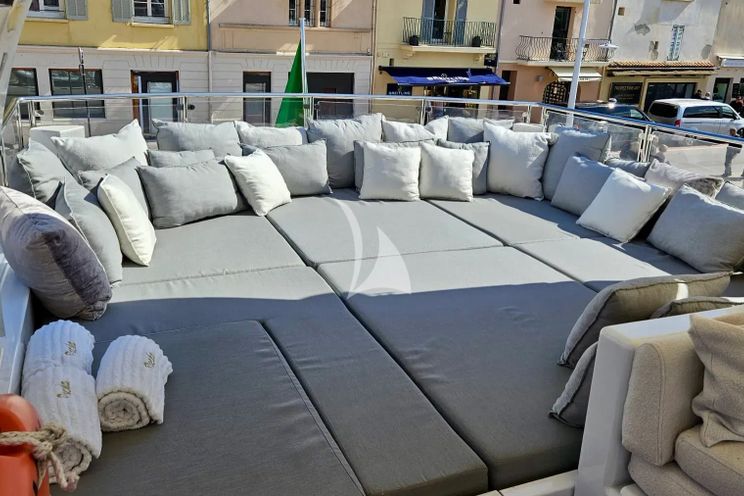 Charter Yacht PACHA - Canados 28m - 4 Cabins - Cannes - St Tropez - Nice - Antibes - French Riviera