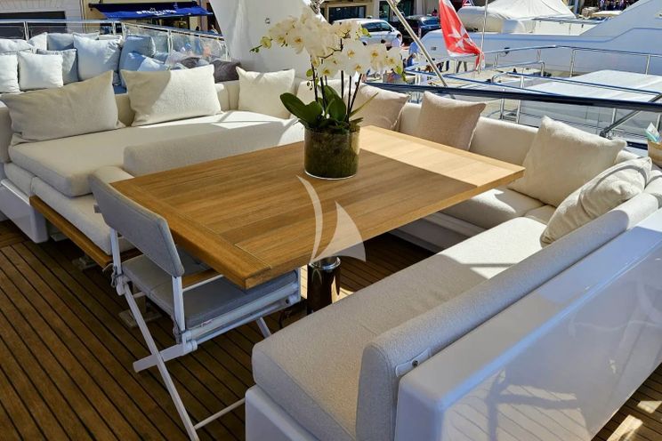 Charter Yacht PACHA - Canados 28m - 4 Cabins - Cannes - St Tropez - Nice - Antibes - French Riviera