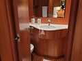 PACHA Canados 28m - master cabin bathroom PACHA Canados 28m - master cabin bathroom
