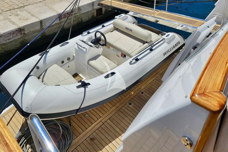 Charter Yacht PACHA - Canados 28m - 4 Cabins - Cannes - St Tropez - Nice - Antibes - French Riviera