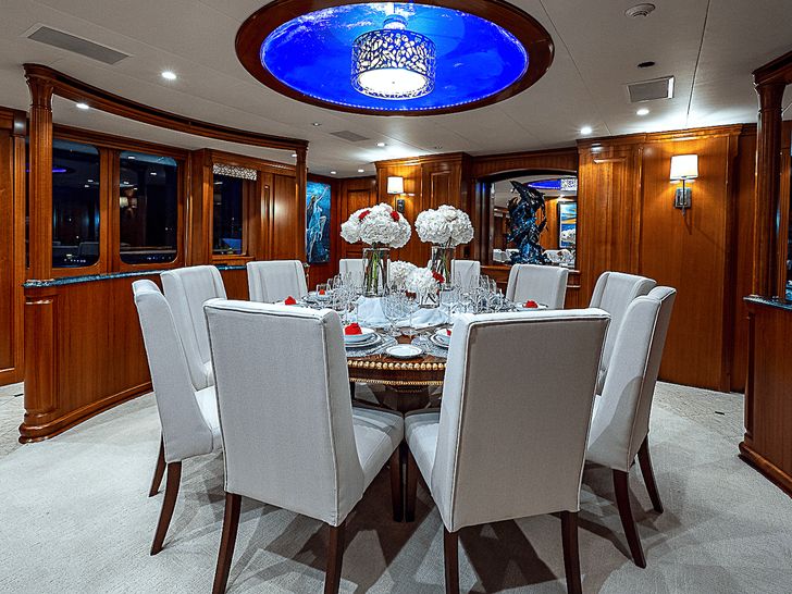 PACKAGE DEAL Trident 40m - main dining area PACKAGE DEAL Trident 40m - main dining area