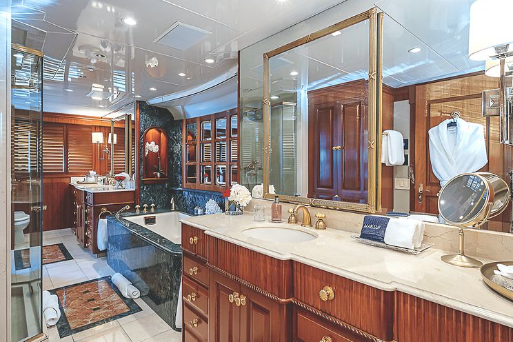 Charter Yacht PACKAGE DEAL - Trident 40m - 5 Cabins - St. Martin - St. Barths - Leewards - Caribbean