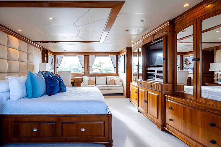 Charter Yacht PACKAGE DEAL - Trident 40m - 5 Cabins - St. Martin - St. Barths - Leewards - Caribbean