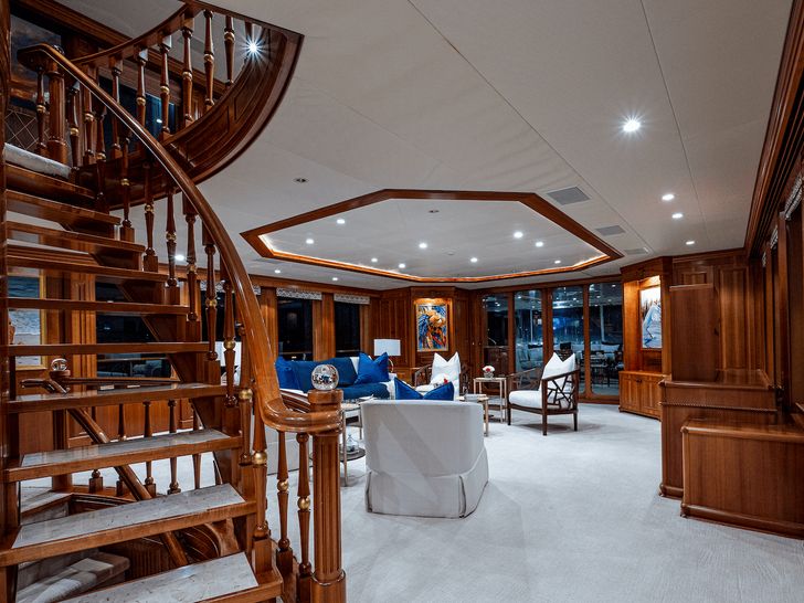 PACKAGE DEAL Trident 40m - staircase to the sky lounge from the main saloon PACKAGE DEAL Trident 40m - staircase to the sky lounge from the main saloon