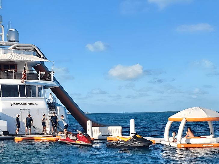 PACKAGE DEAL Trident 40m - the water toys PACKAGE DEAL Trident 40m - the water toys