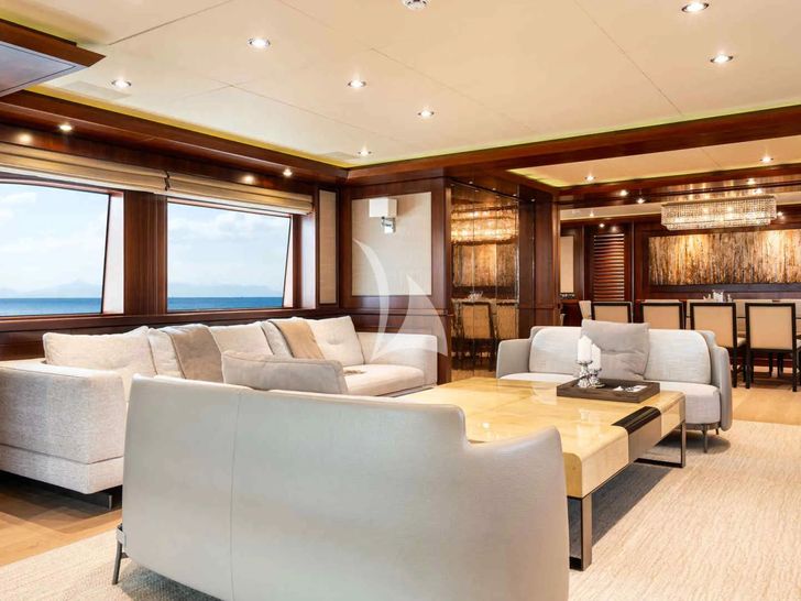 PALATIAL CRN Ancona 43 - main saloon PALATIAL CRN Ancona 43 - main saloon