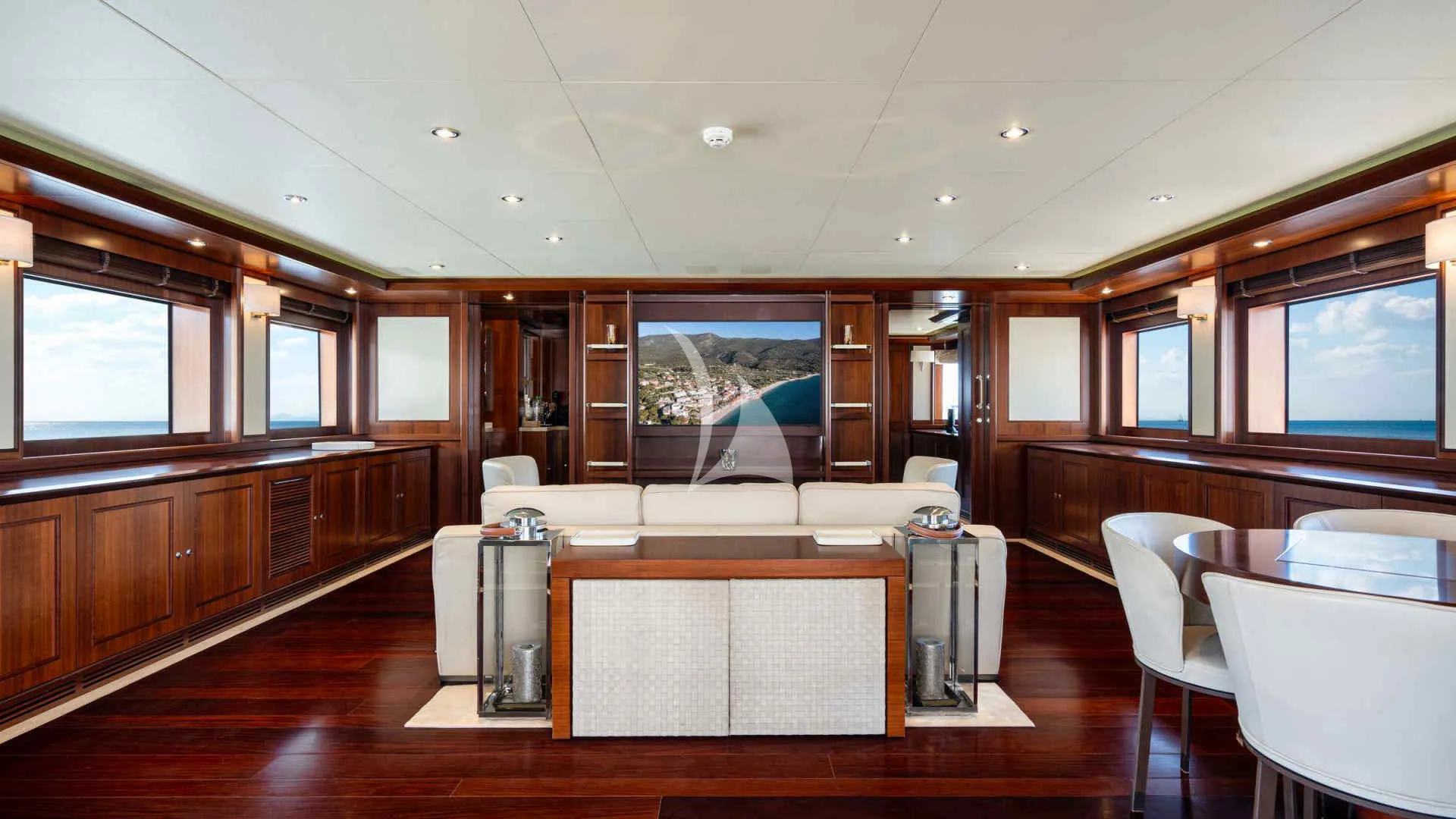 PALATIAL CRN Ancona 43 - sky lounge