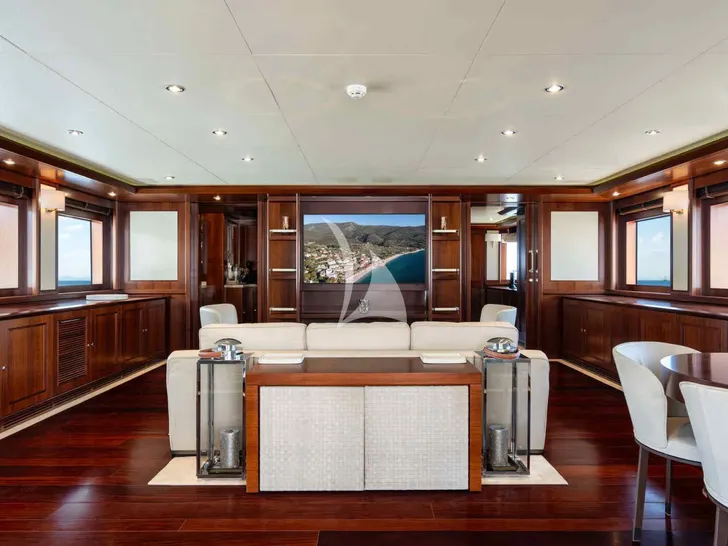 PALATIAL CRN Ancona 43 - sky lounge PALATIAL CRN Ancona 43 - sky lounge