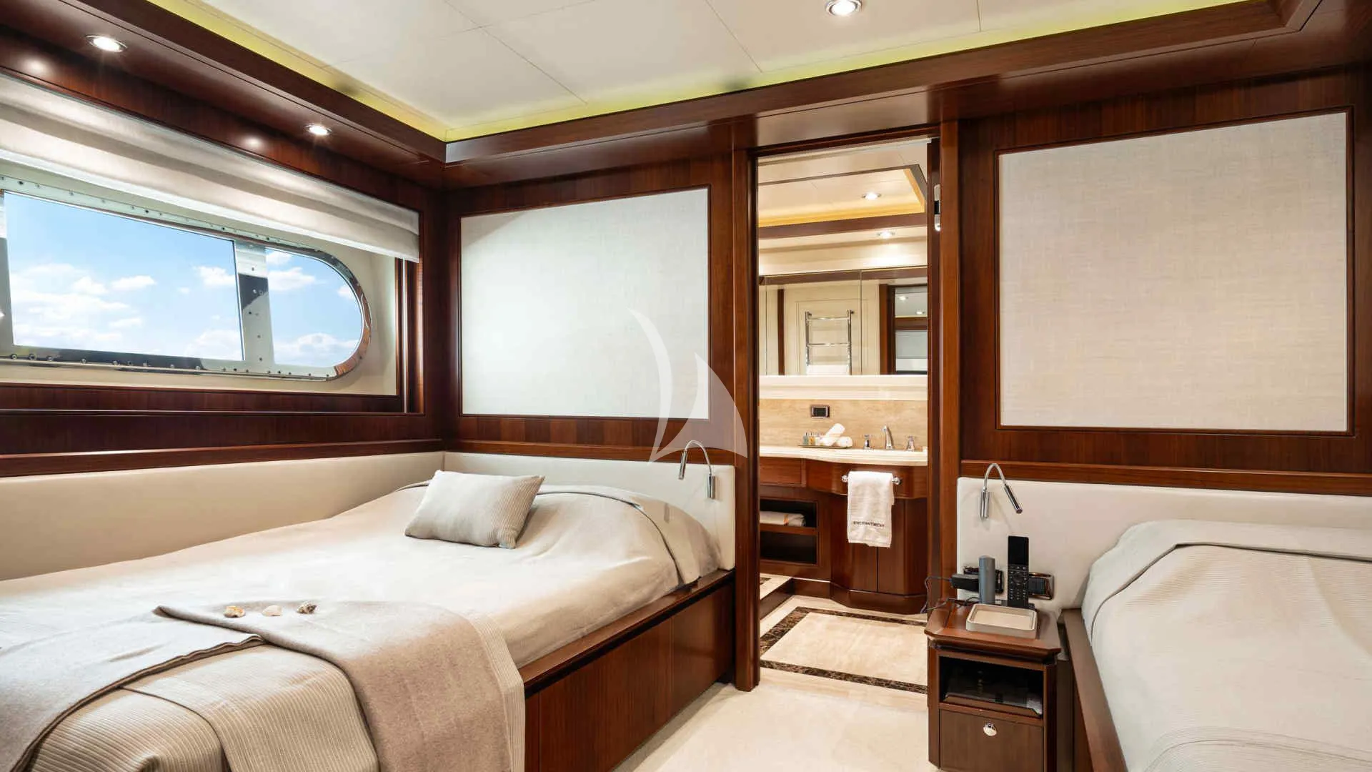 PALATIAL CRN Ancona 43 - twin cabin 2
