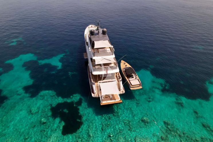 Charter Yacht PALOMA - Ferretti Custom Line Navetta 42 - 5 Cabins - Cannes - St Tropez - Nice - Antibes - French Riviera - Monaco