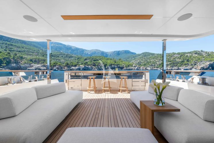 Charter Yacht PALOMA - Ferretti Custom Line Navetta 42 - 5 Cabins - Cannes - St Tropez - Nice - Antibes - French Riviera - Monaco