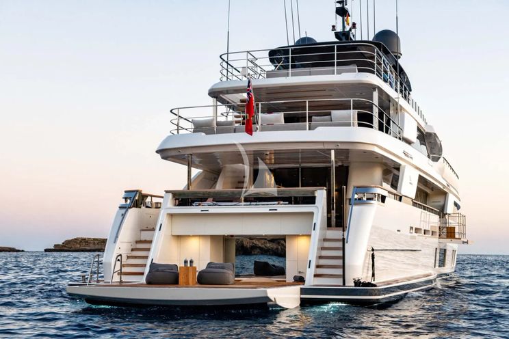 Charter Yacht PALOMA - Ferretti Custom Line Navetta 42 - 5 Cabins - Cannes - St Tropez - Nice - Antibes - French Riviera - Monaco