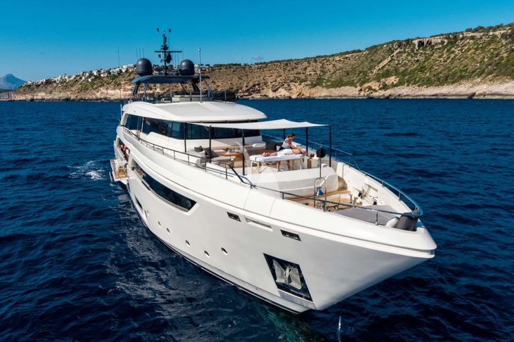 Charter Yacht PALOMA - Ferretti Custom Line Navetta 42 - 5 Cabins - Cannes - St Tropez - Nice - Antibes - French Riviera - Monaco