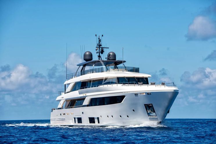 Charter Yacht PALOMA - Ferretti Custom Line Navetta 42 - 5 Cabins - Cannes - St Tropez - Nice - Antibes - French Riviera - Monaco