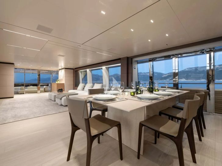 PALOMA Ferretti Custom Line Navetta 42 - main dining area PALOMA Ferretti Custom Line Navetta 42 - main dining area