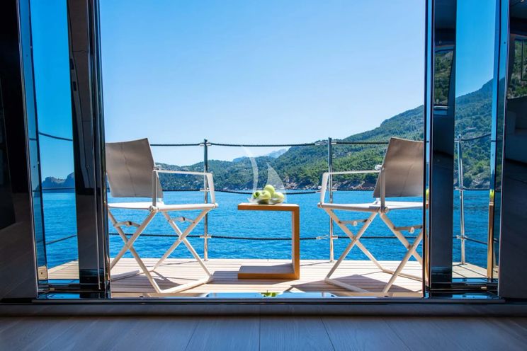 Charter Yacht PALOMA - Ferretti Custom Line Navetta 42 - 5 Cabins - Cannes - St Tropez - Nice - Antibes - French Riviera - Monaco