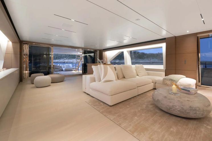 Charter Yacht PALOMA - Ferretti Custom Line Navetta 42 - 5 Cabins - Cannes - St Tropez - Nice - Antibes - French Riviera - Monaco