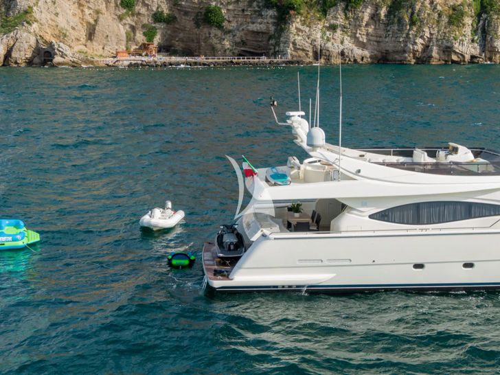 PAMPERO Ferretti 760 - aft shot with the water toys PAMPERO Ferretti 760 - aft shot with the water toys