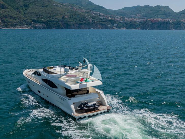 PAMPERO Ferretti 760 - cruising aft shot PAMPERO Ferretti 760 - cruising aft shot