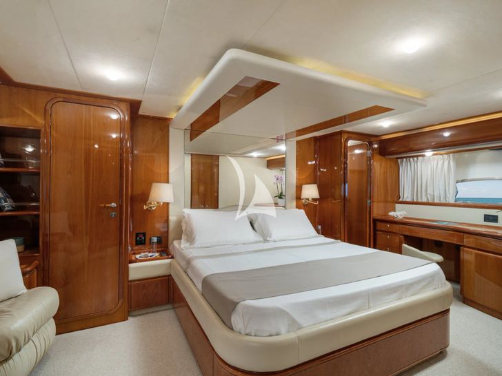 PAMPERO Ferretti 760 - master cabin PAMPERO Ferretti 760 - master cabin