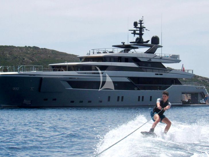 PANDION PEARL Sanlorenzo 44 Alloy guest doing water sport PANDION PEARL Sanlorenzo 44 Alloy guest doing water sport