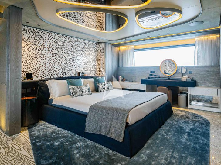 PANDION PEARL Sanlorenzo 44 Alloy master cabin PANDION PEARL Sanlorenzo 44 Alloy master cabin