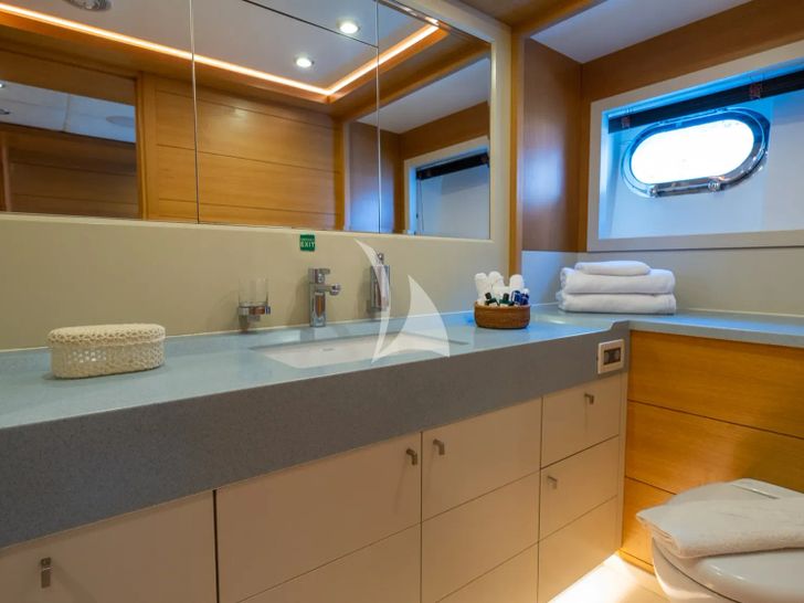 PANFELISS Mengi Yay 37m - VIP cabin bathroom PANFELISS Mengi Yay 37m - VIP cabin bathroom