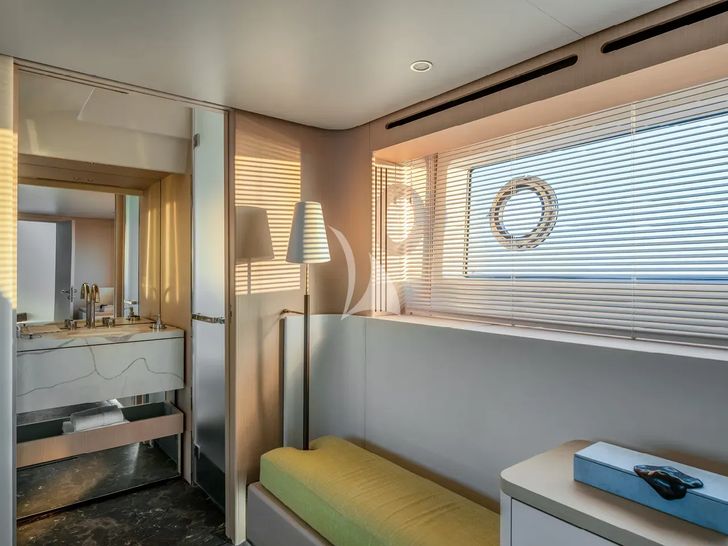 PANGEA Azimut 68 Fly - master cabin seating area and bathroom PANGEA Azimut 68 Fly - master cabin seating area and bathroom
