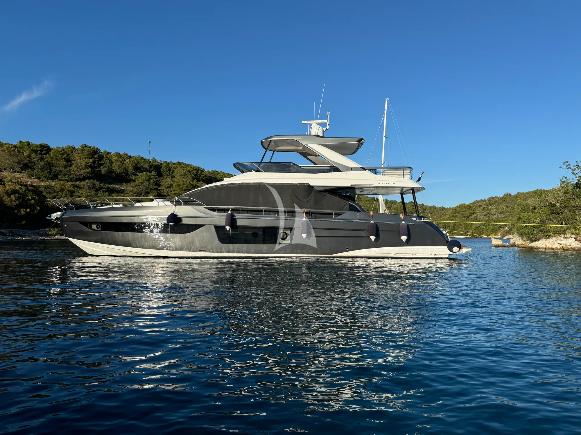 Charter Yacht PANGEA - Azimut Fly 68 - 4 Cabins - Split - Dubrovnik - Hvar - Croatia