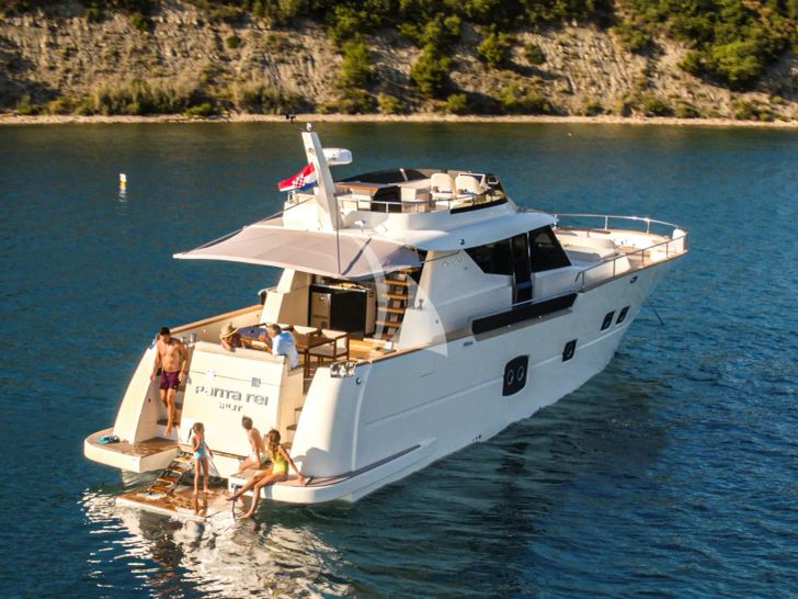 PANTA REI Monachus 70 Fly - anchored aft shot PANTA REI Monachus 70 Fly - anchored aft shot