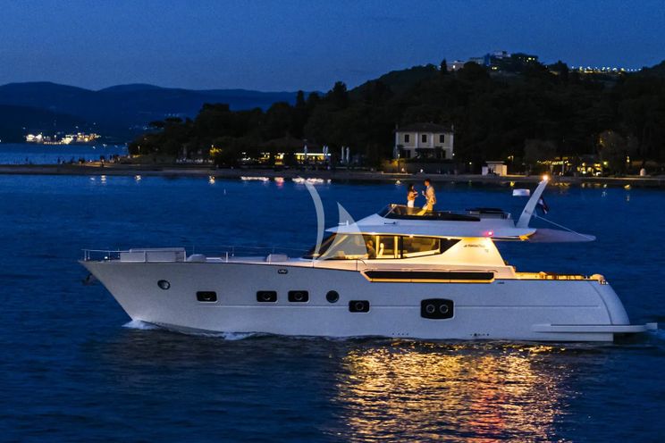 Charter Yacht PANTA REI - Monachus 70 Fly - 4 Cabins - Split - Dubrovnik - Hvar - Croatia